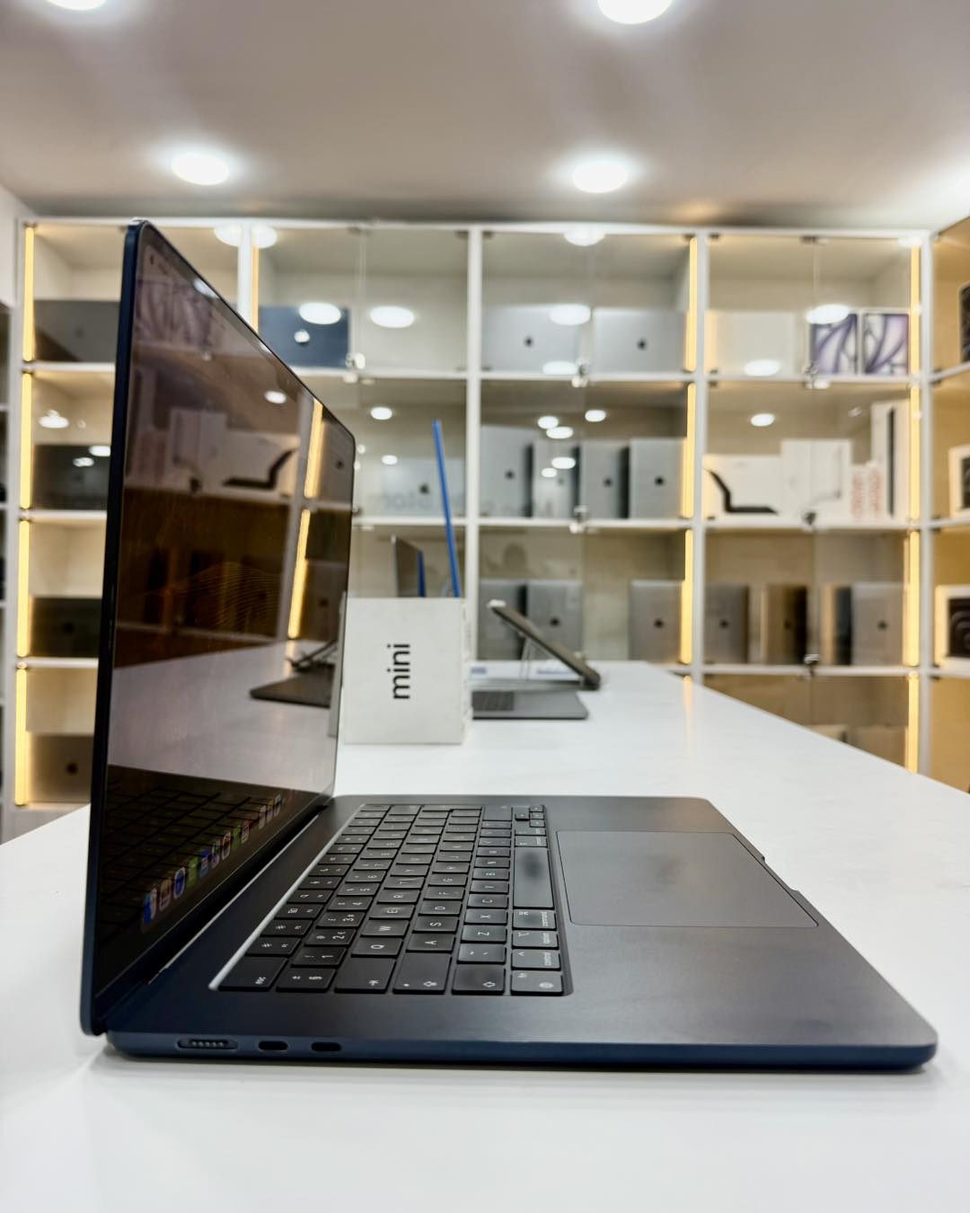 MacBook Air M2 Semi-Novo - Imagem 6